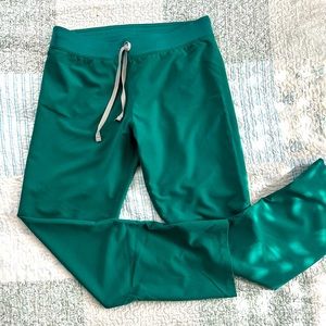 Figs LT Livingston scrub pants, Hunter Green
